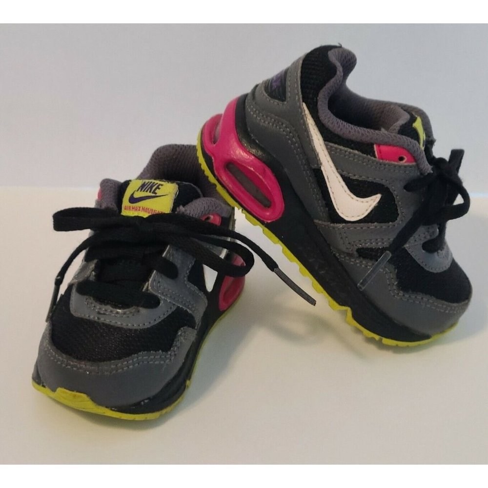 Nike Air Max Navigate Toddler Shoe 456295-010 Size 4C Black White Grey Berry EUC